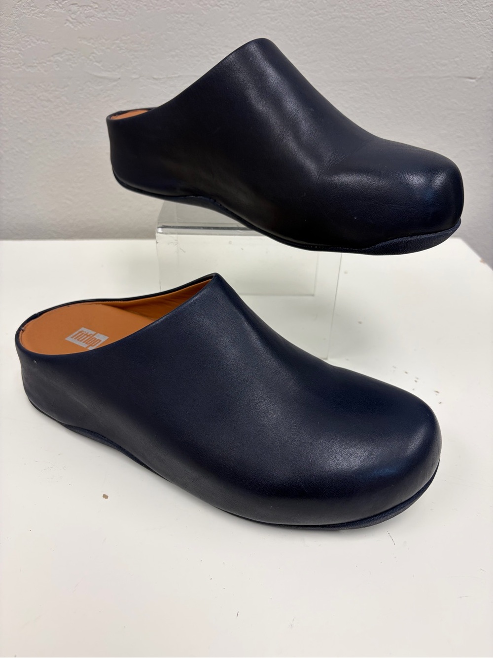 Fitflop Navy Leather Slip-On Clogs